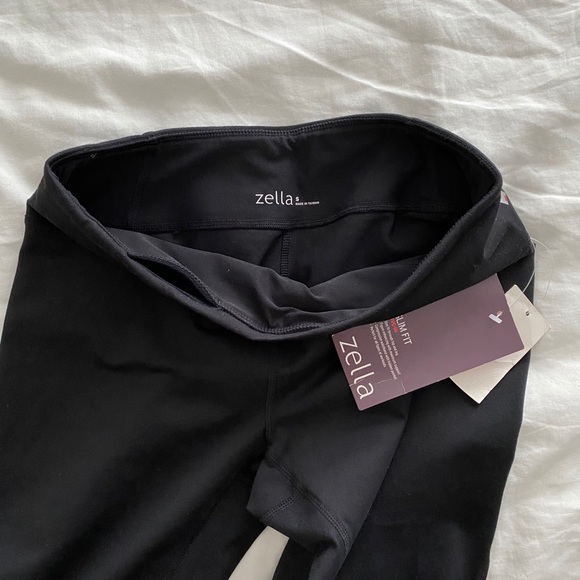 Zella Pants - Zella cropped live-in leggings - NWT